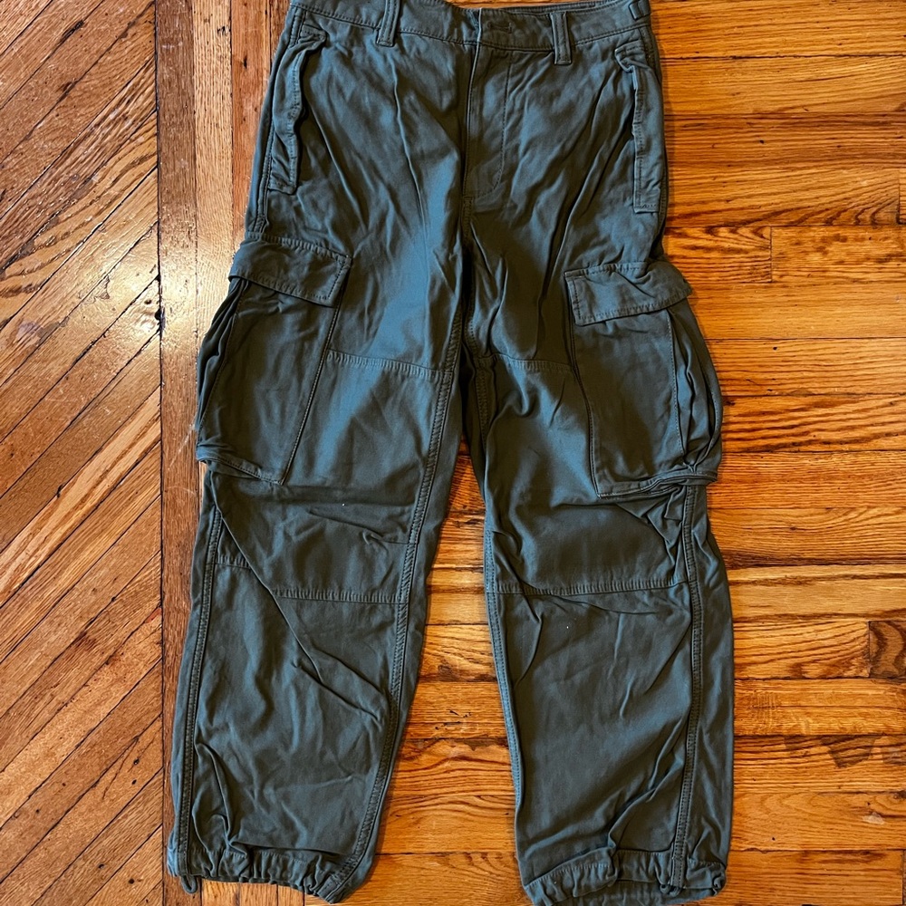 TNA Dark Green Olive Khaki Cargo Pants